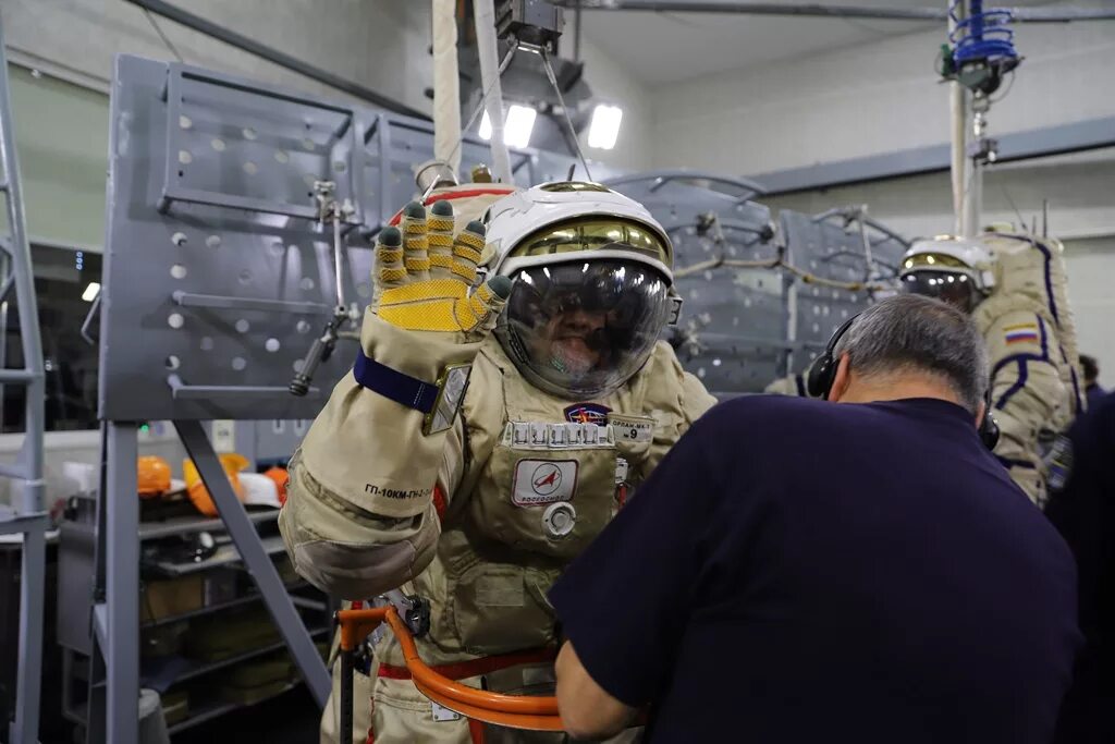 завод роскосмос. космодром восточный. корпорация роскосмос. 1. роскосмос 2.