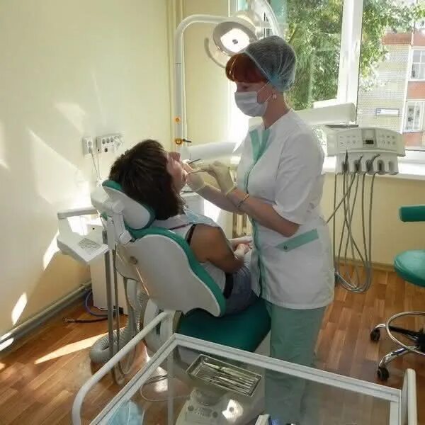 Медцентр здоровье. Стоматология киров маяковский. Маяковский медицинский центр киров. Киров клиника маяковского эндокринолог владимир. Стоматология славгород алтайский край.