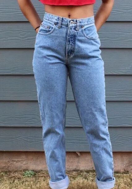 Как правило выбрать джинсы. Джинсы мом с поясом. Джинсы мом деним синие. Советы по подбору размера джинсов мом. Джинсы мом и бойфренды.