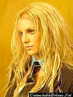 Britney me against the music