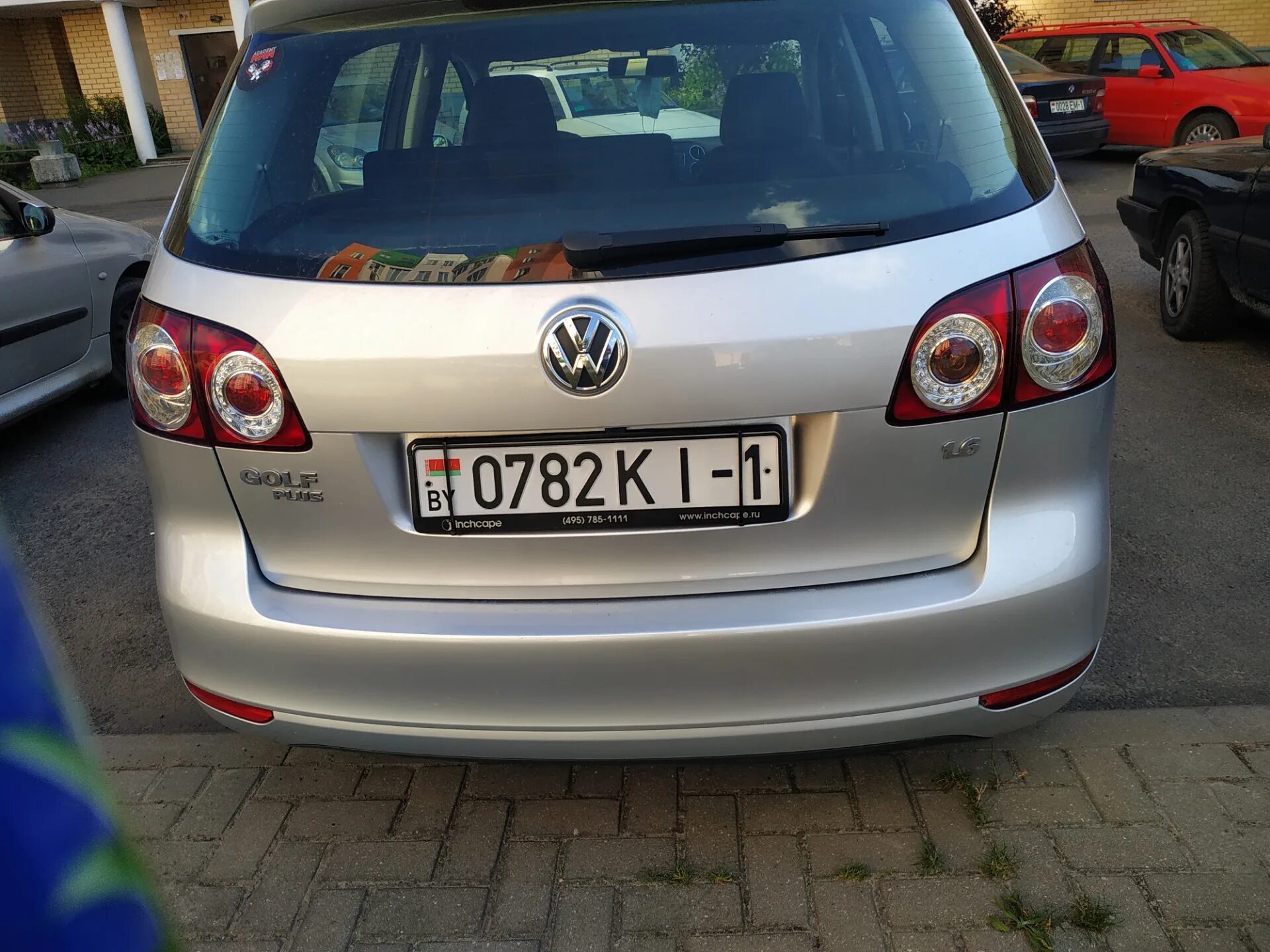 Штатная камера на туарег 2008. Камера гольф плюс. Vw golf plus парктроник. Камера audi в ручку. Камера гольф плюс.