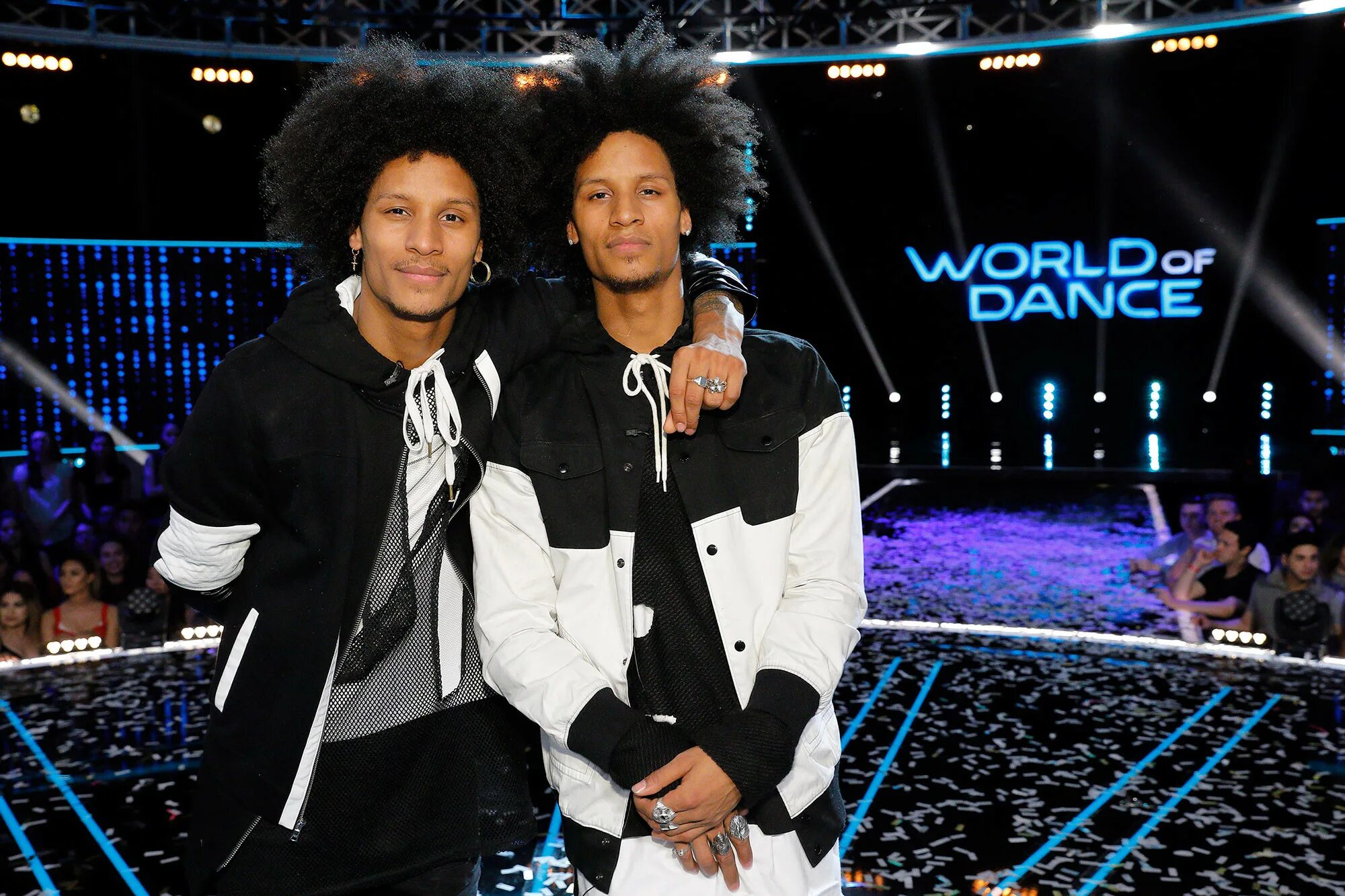 Братья близнецы песни. Группа les Twins. Les Twins братья. Les Twins танцоры. Les Twins Puma.