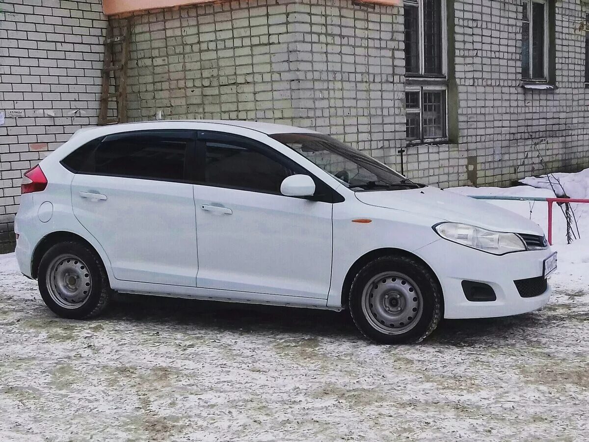 Хэтчбек 13. Chery very a13. Chery very (a13) 2011. Chery a13 белая. Чери а13 хэтчбек белый.