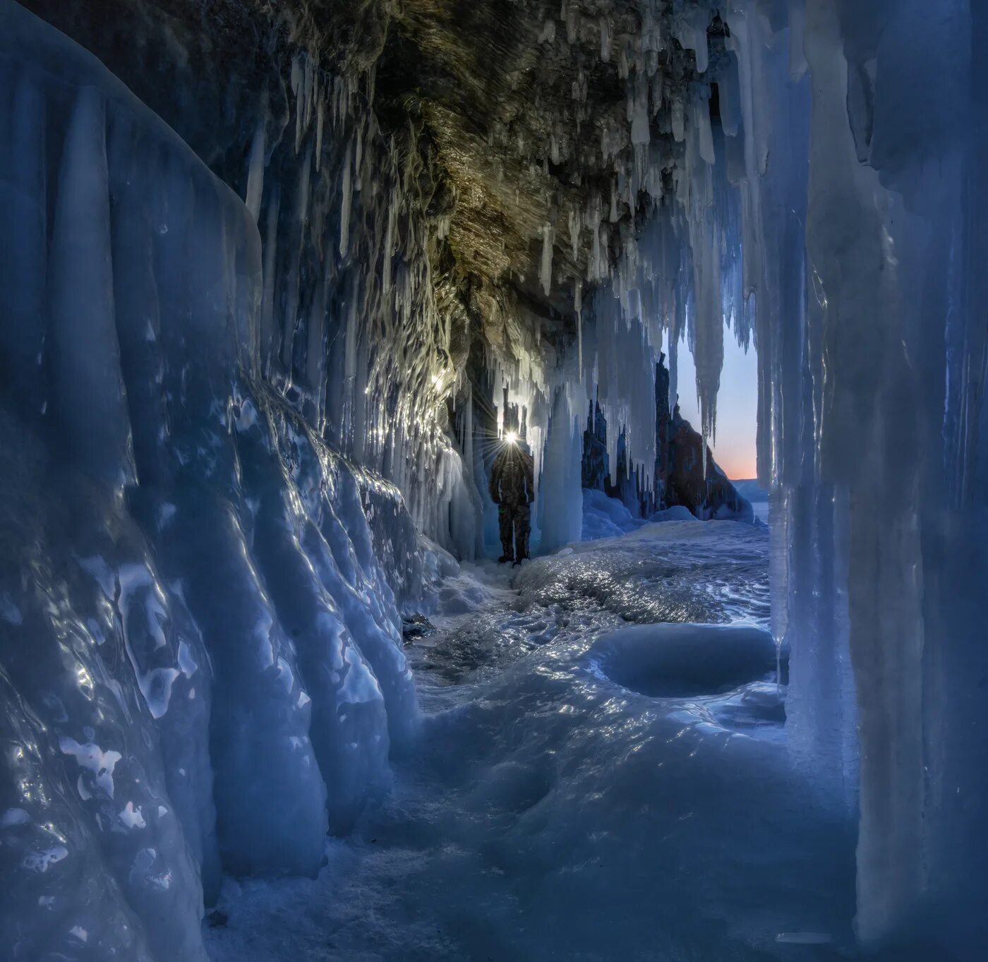 Ледяная фигура на мероприятие. Ледяные фигуры в королеве 2022 году. Ледяная 2020. Ледовые фигуры уфа. Фестиваль удмуртский лед.