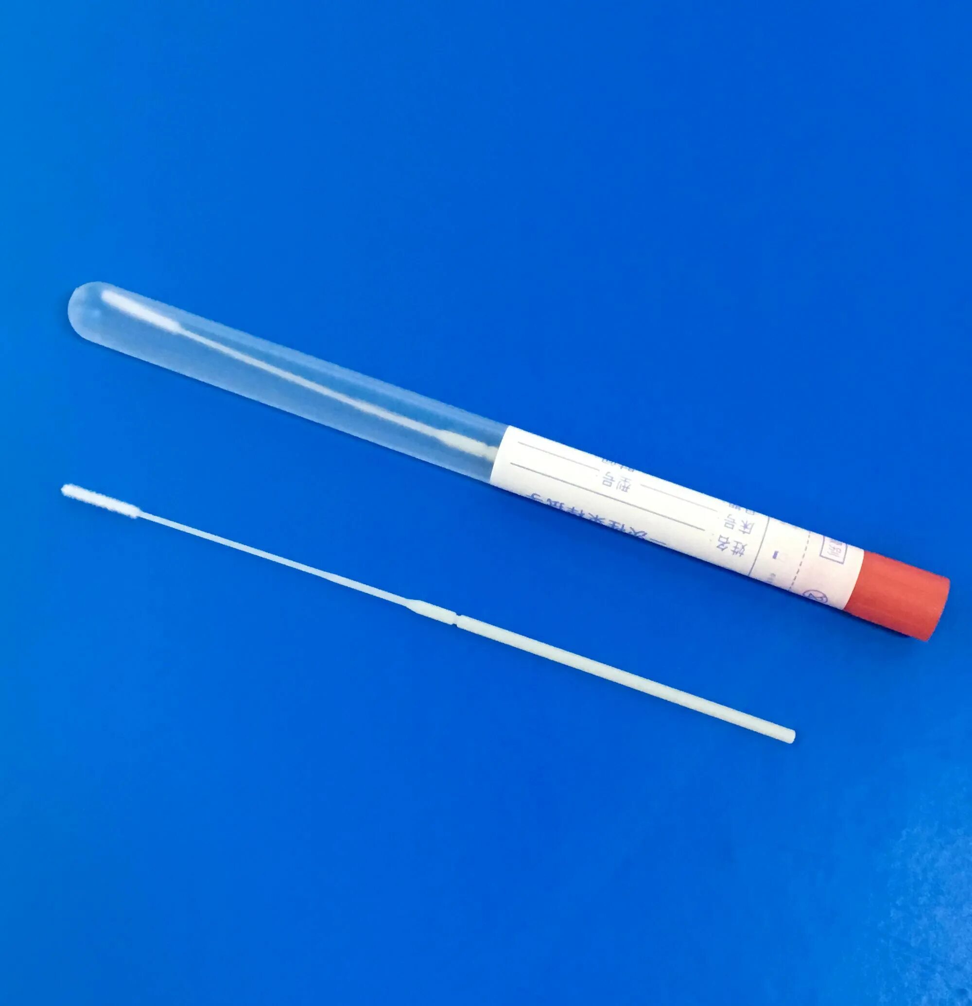 Пробирка зонд тупфер. Пробирка с транспортной средой кэри-блэра. Зонд тампон дерево-хлопок дл. Тупфер назофарингеальный. Зонд тампон тупфер.