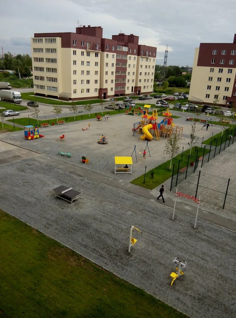 Дивногорский новосибирск купить. Микрорайон Дивногорский. Дивногорский район Новосибирск. ЖК Дивногорский Новосибирск. Новосибирск улица Дивногорская 150 /1.