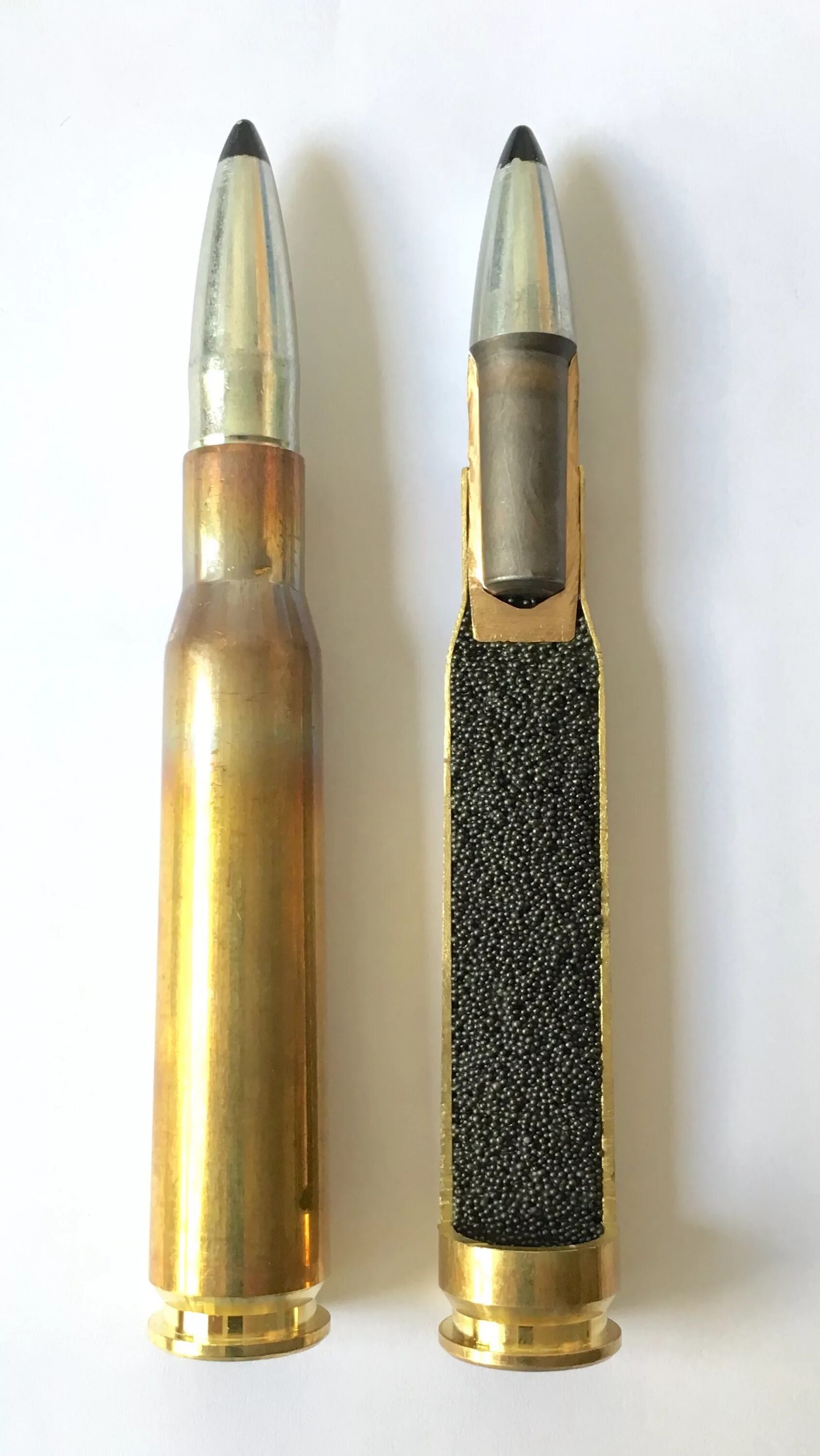 50 BMG патрон. Калибр 50 BMG. 50 БМГ Калибр. Пуля калибра 50 BMG. Патрон 50 bmg