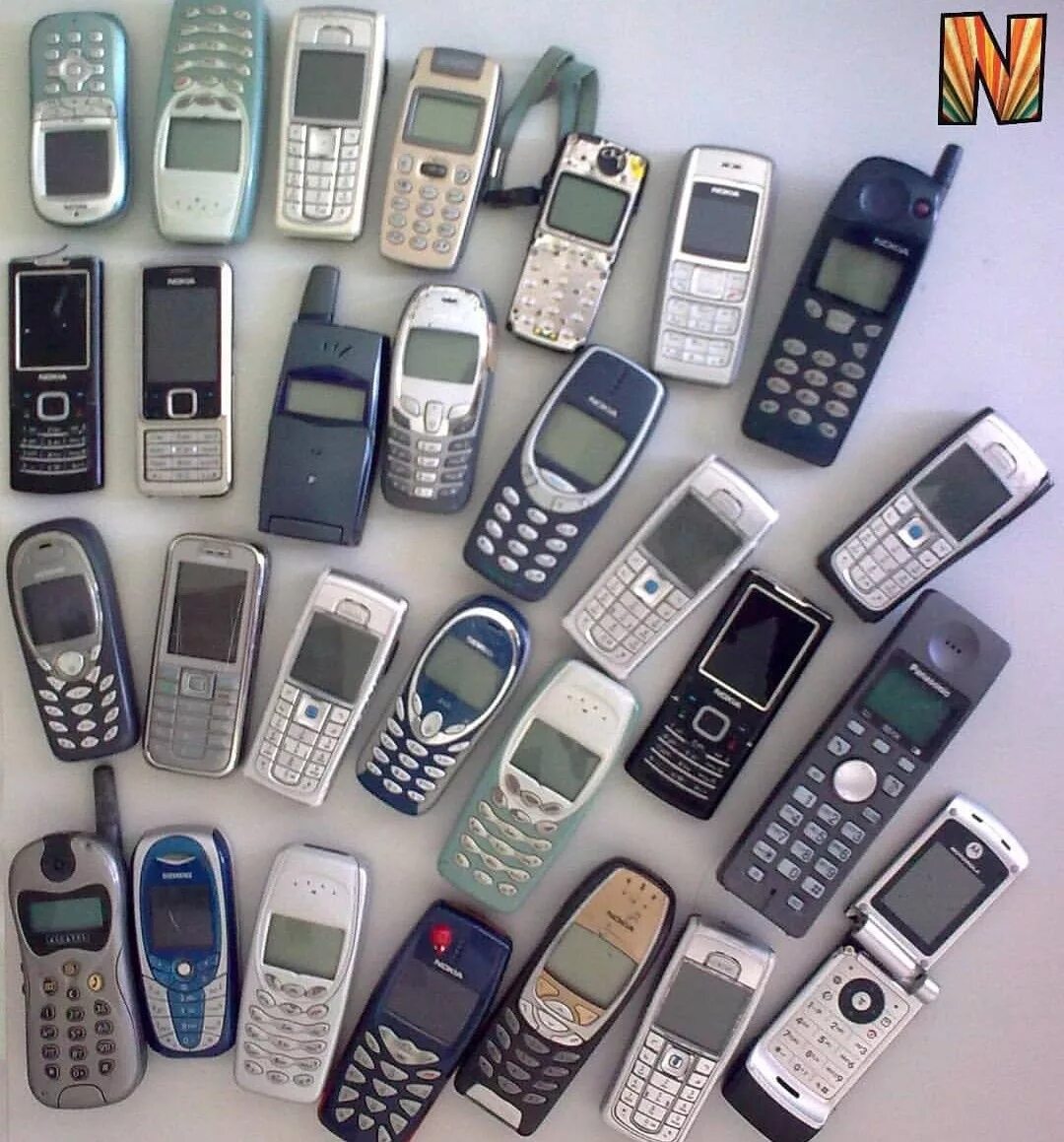 Покупка старых телефонов. Сотовые Эриксон 2000х. Nokia 2000-х. Модели Nokia с 2000. Сотовые нокиа 2000.