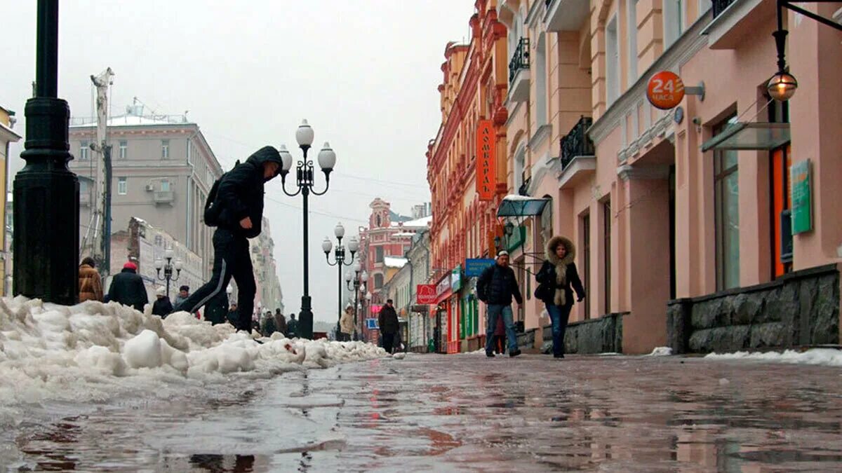 Потепление в москве в декабре. Оттепель в Питере. Санкт-Петербург слякоть. Оттепель в Калининграде. Потепление зимой.