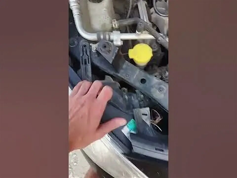 Как поменять лампочку габаритов на рено флюенс Замена лампы габаритов. Renault Fluence, 1,6 л, 2012 года электроника DRIVE2