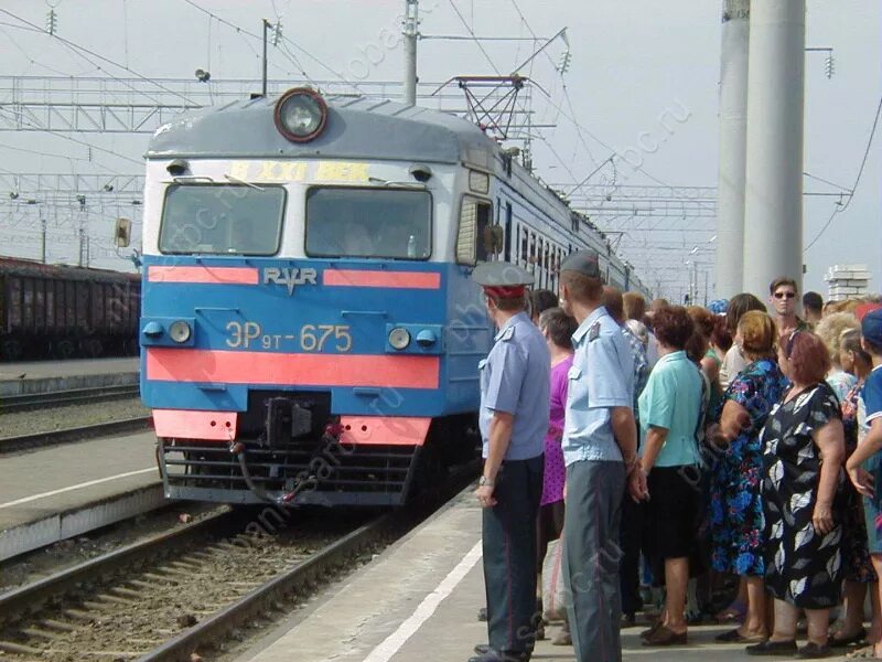 Электричка сердобск ртищево. Электричка Саратов Ртищево. Электрички Саратовской области. Новый поезд Ртищево Вертуновская. Москва Озинки.