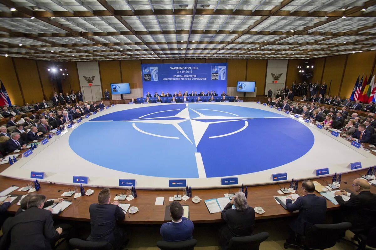 Франция россия нато. Совет Украина НАТО. Саммит НАТО В Брюсселе 2022. Зал заседаний НАТО. Парламентская Ассамблея НАТО.