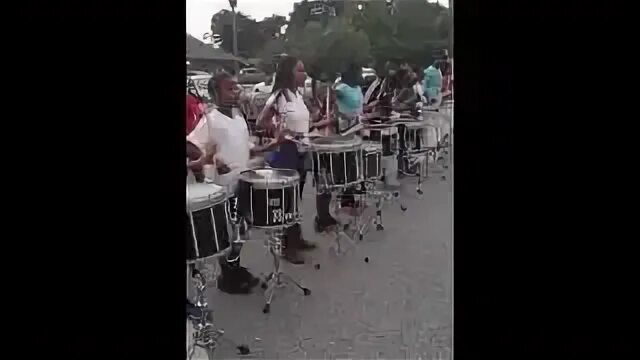 David beats drum. David beats drum