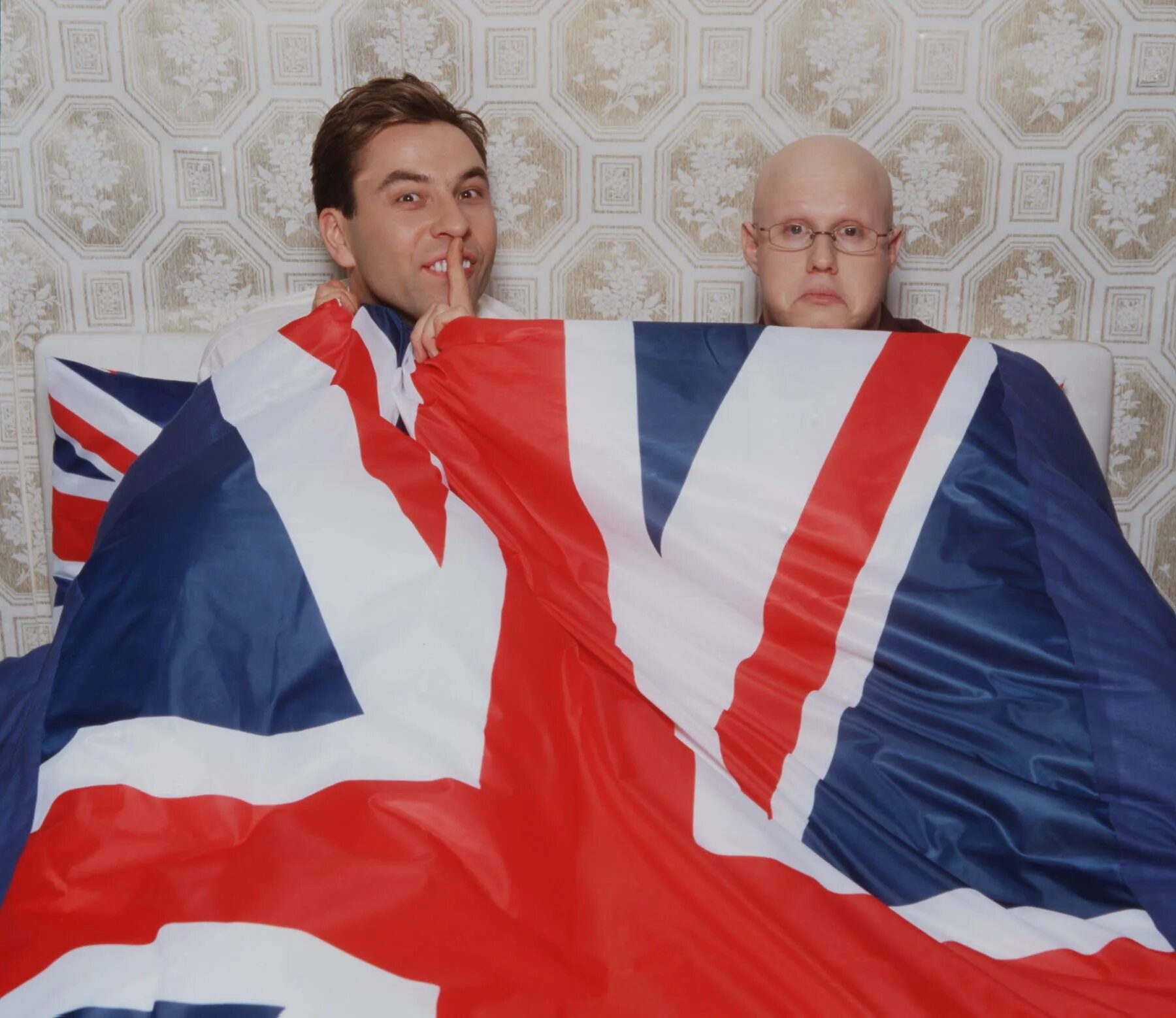 Маленькая Британия. "Little Britain" (2003) (TV-Series). Ваша Бриташа (2003). Шоу маленькая Британия. Watching britain