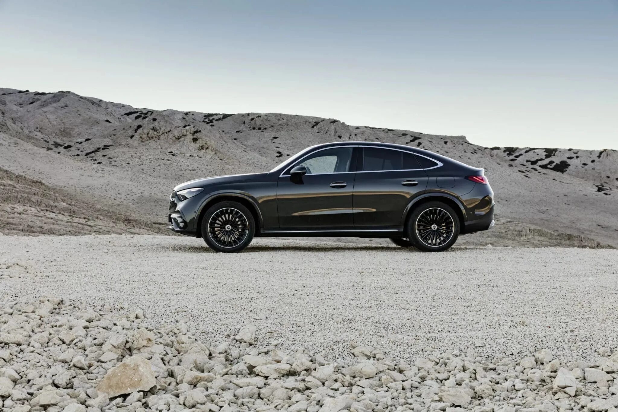 Mercedes coupe 2024. GLC Coupe 2024. Мерседес GLC Coupe 2023. GLC Coupe 2023. Mercedes-Benz GLC Coupe AMG 2024.