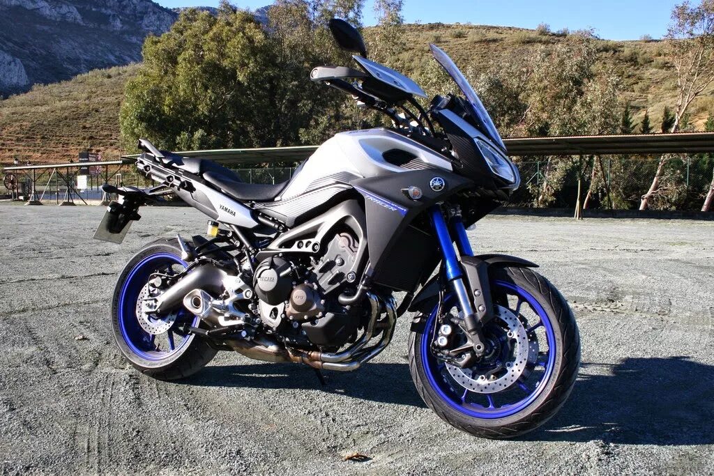 Ямаха мт 09 трейсер. Yamaha MT-09 Tracer. Yamaha MT-09 Tracer 2016. Yamaha MT 09 Tracer 2015. Yamaha MT-09 Tracer gt.