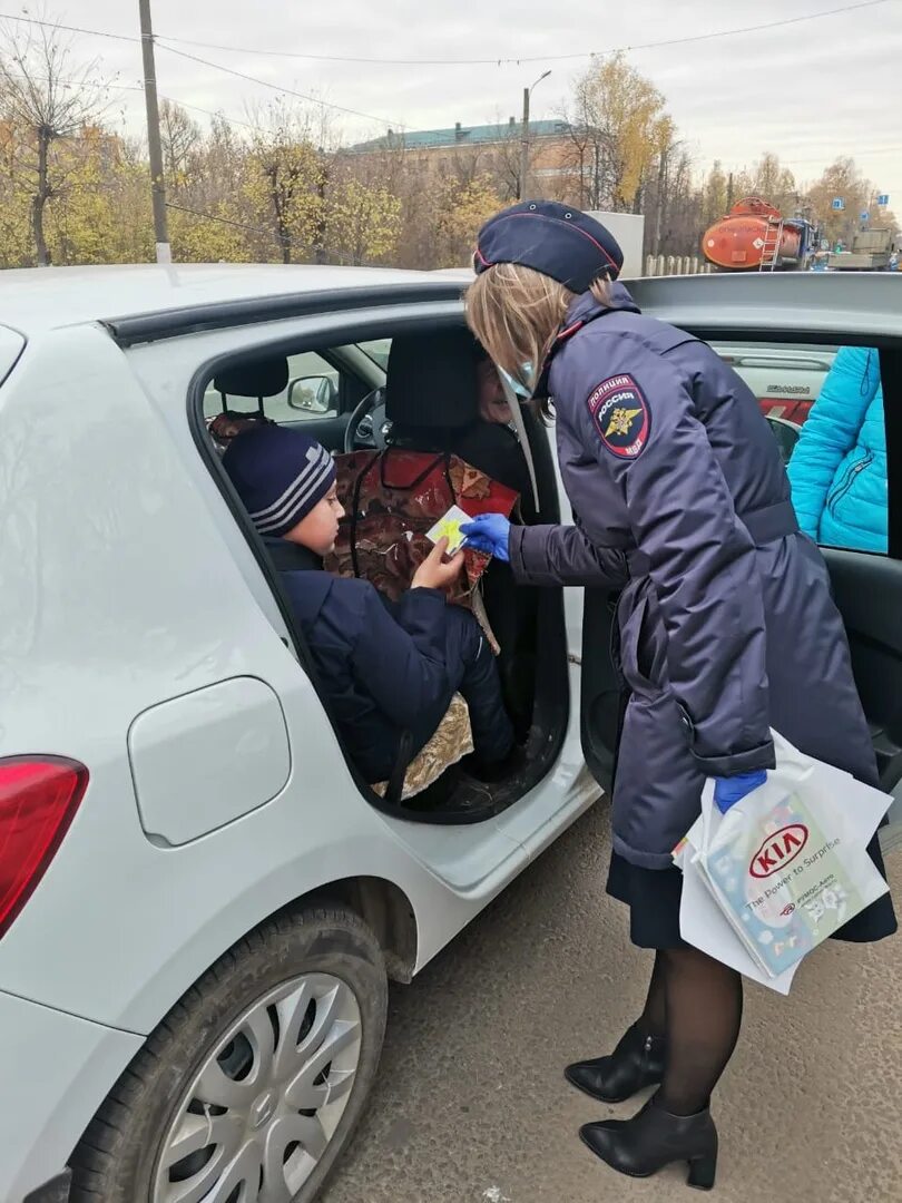 Переоформить машину на ребенка. Осаго. Переоформить машину на ребенка. Можно ли поставить машину на учёт без страховки. Регистрация автомобиля.