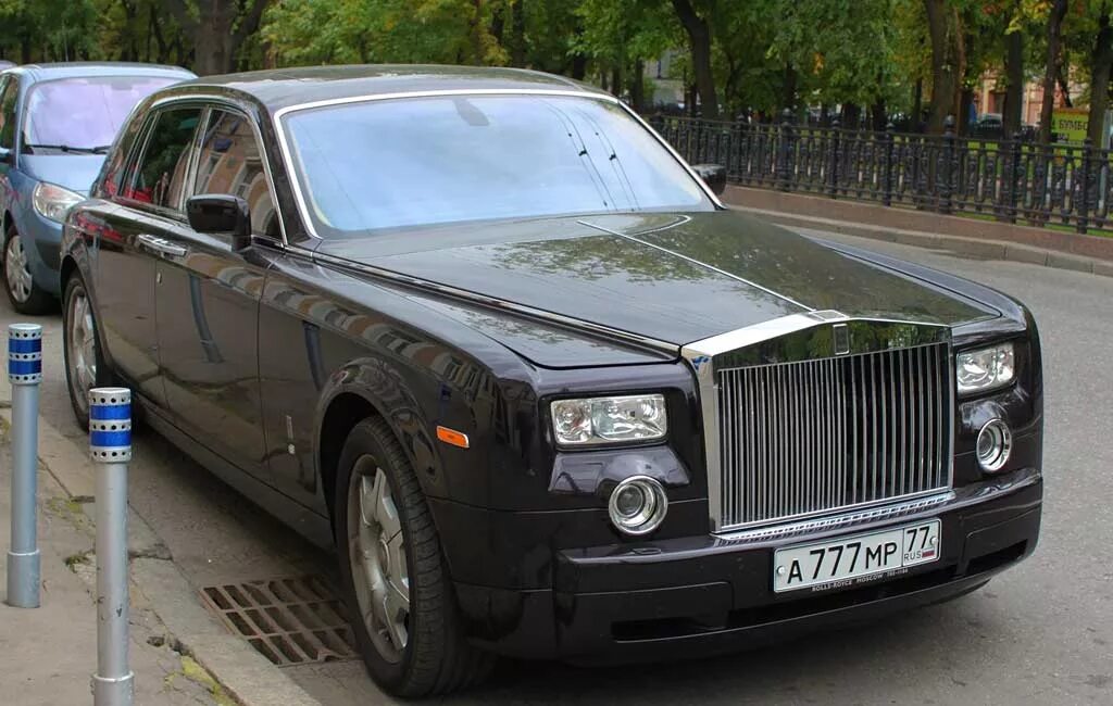 Роллс номер. Роллс Ройс 777. Роллс Ройс АМР 77. АМР 97 Роллс Ройс. Rolls-Royce а777мр77.