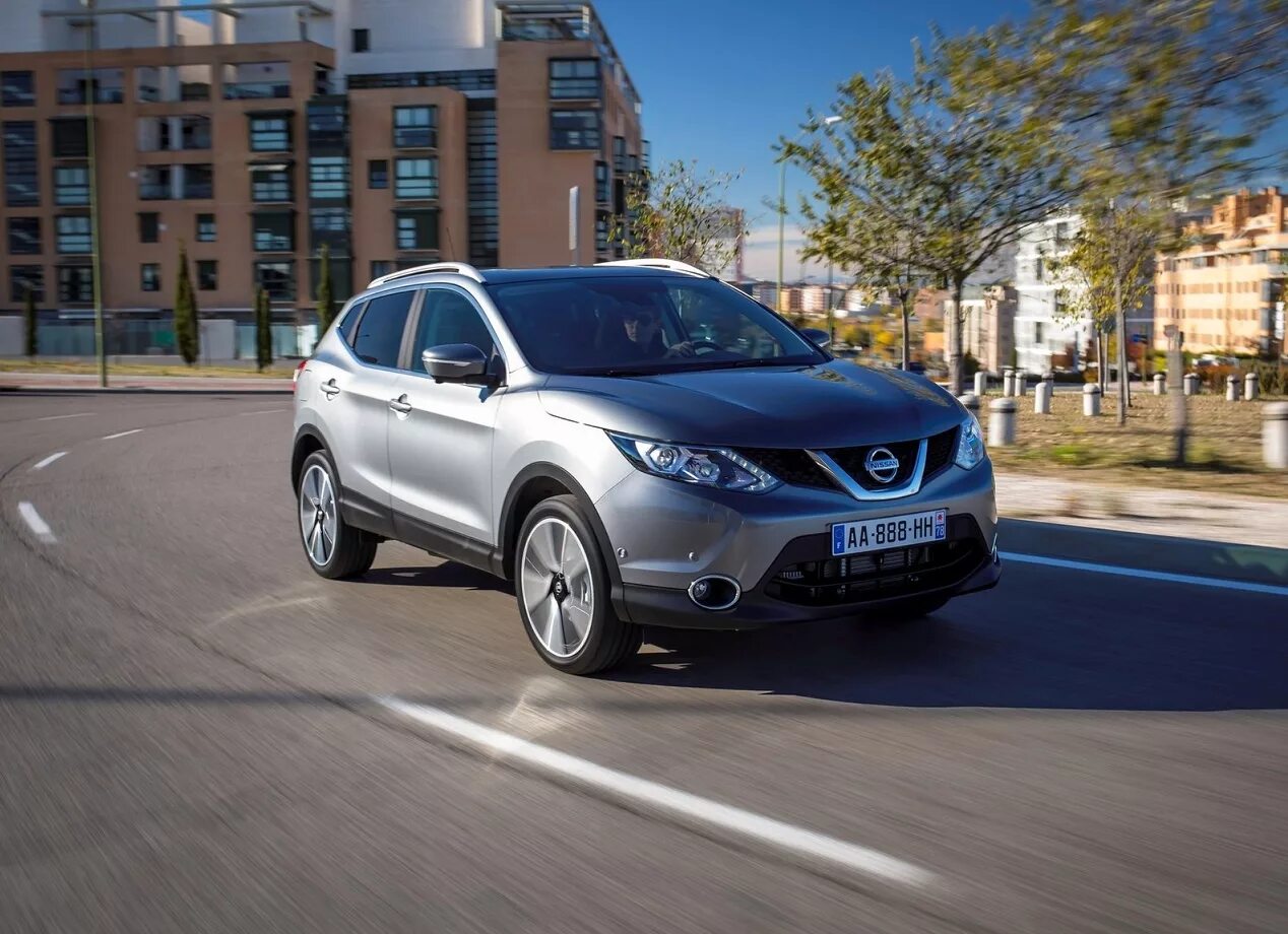 Москва фото ниссан. Nissan qashqai 2014. ниссан кашкай 2014г. nissan qashqai кроссовер. nissan qashqai new.