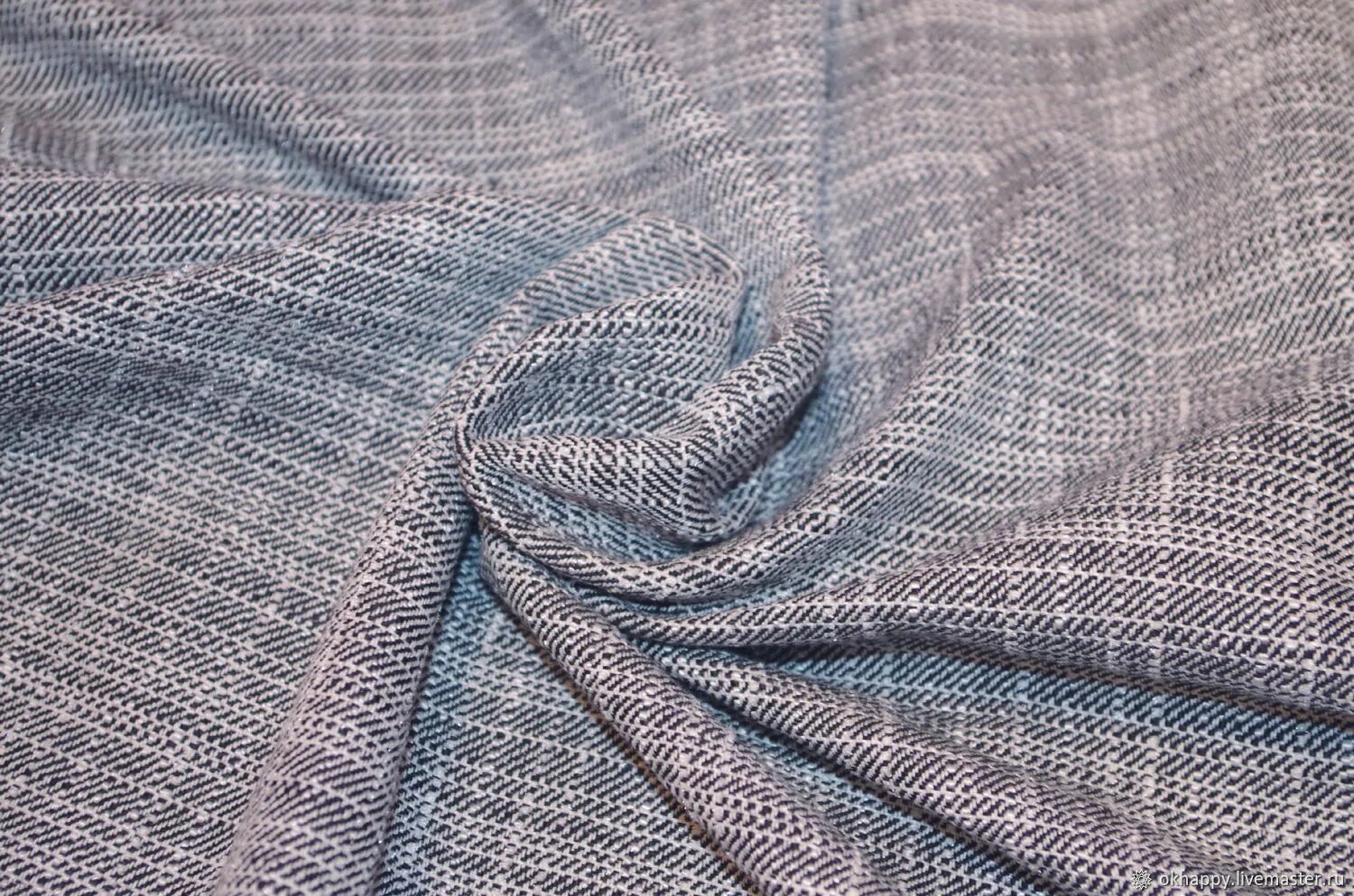 Люрекс ткань. Velutto 08 ткань. Рулон ткани. Дамское сукно 8. Бильярдное сукно.