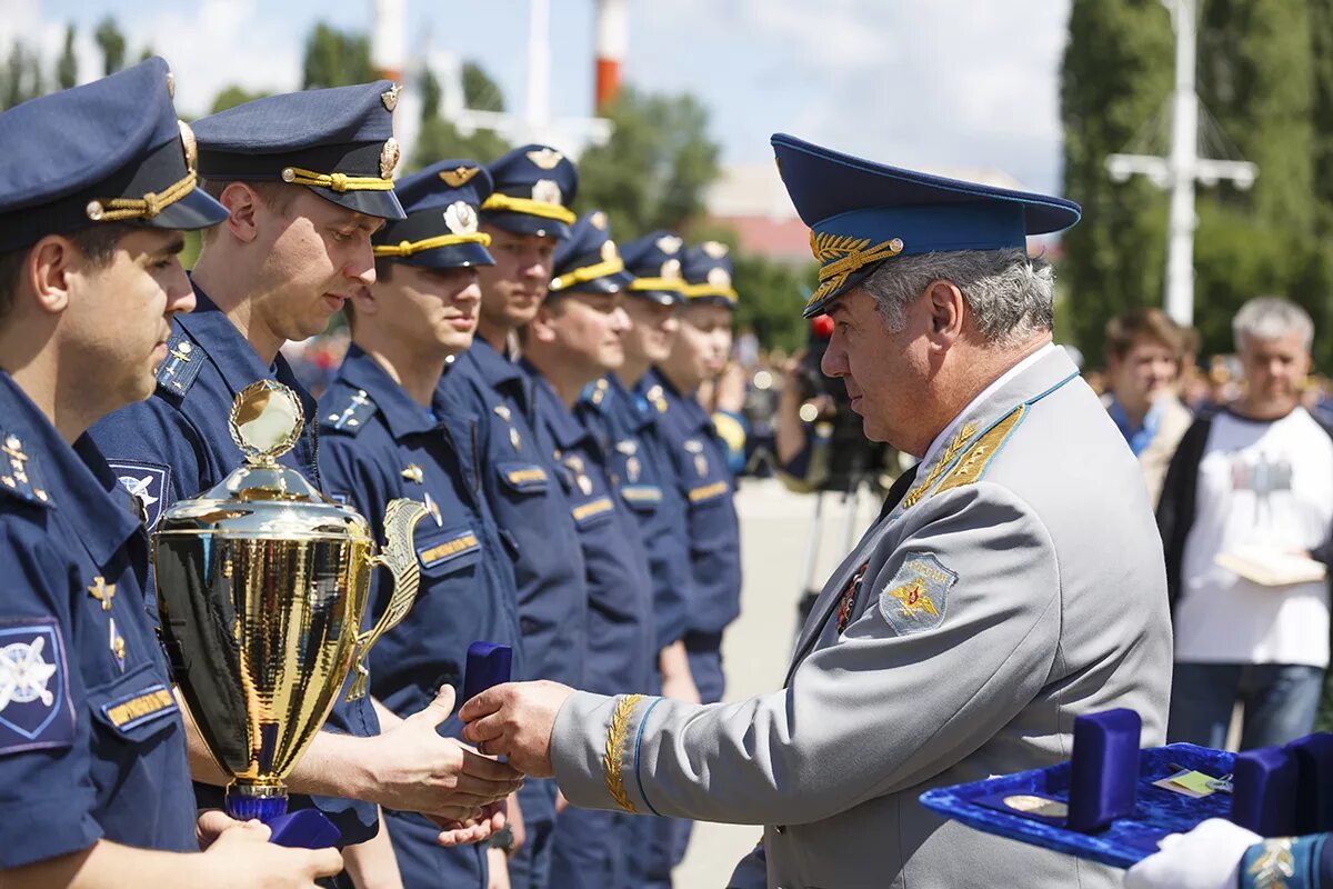 Военно воздушная академия г воронеж. ВУНЦ ВВС ВВА Воронеж. Выпуск ВУНЦ Воронеж. ВУНЦ ВВС ВВА Жуковского и Гагарина. Выпуск ВУНЦ ВВС ВВА.