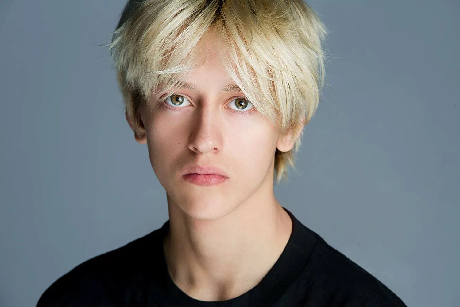 Percy hynes white. Ксавьер торп netflix. Перси хайнс уайт 2020. Перси хайнс уайт фото. Энди хайнс уайт.