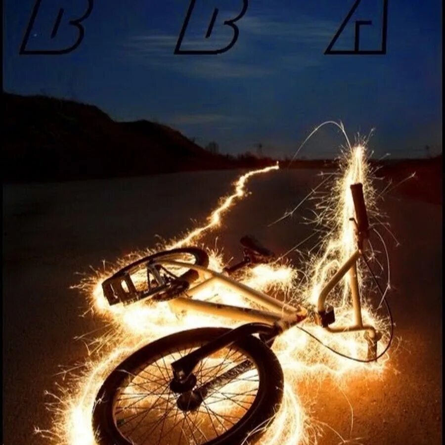 Велосипед. Огненный велосипед. Велосипед в огне. Красивые велики. Для телефона велик