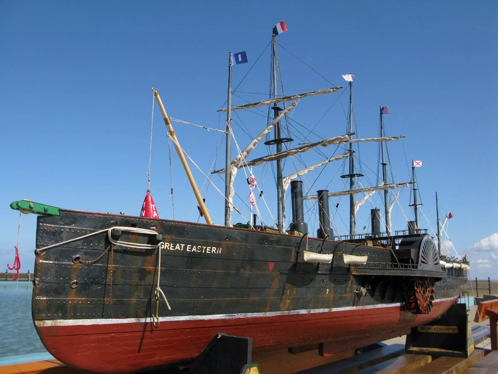 Капитан шлыгин буксир. Буксир толкач проекта 81. Судно стальной. Грейт истерн корабль. Корабль левиафан грейт истерн.