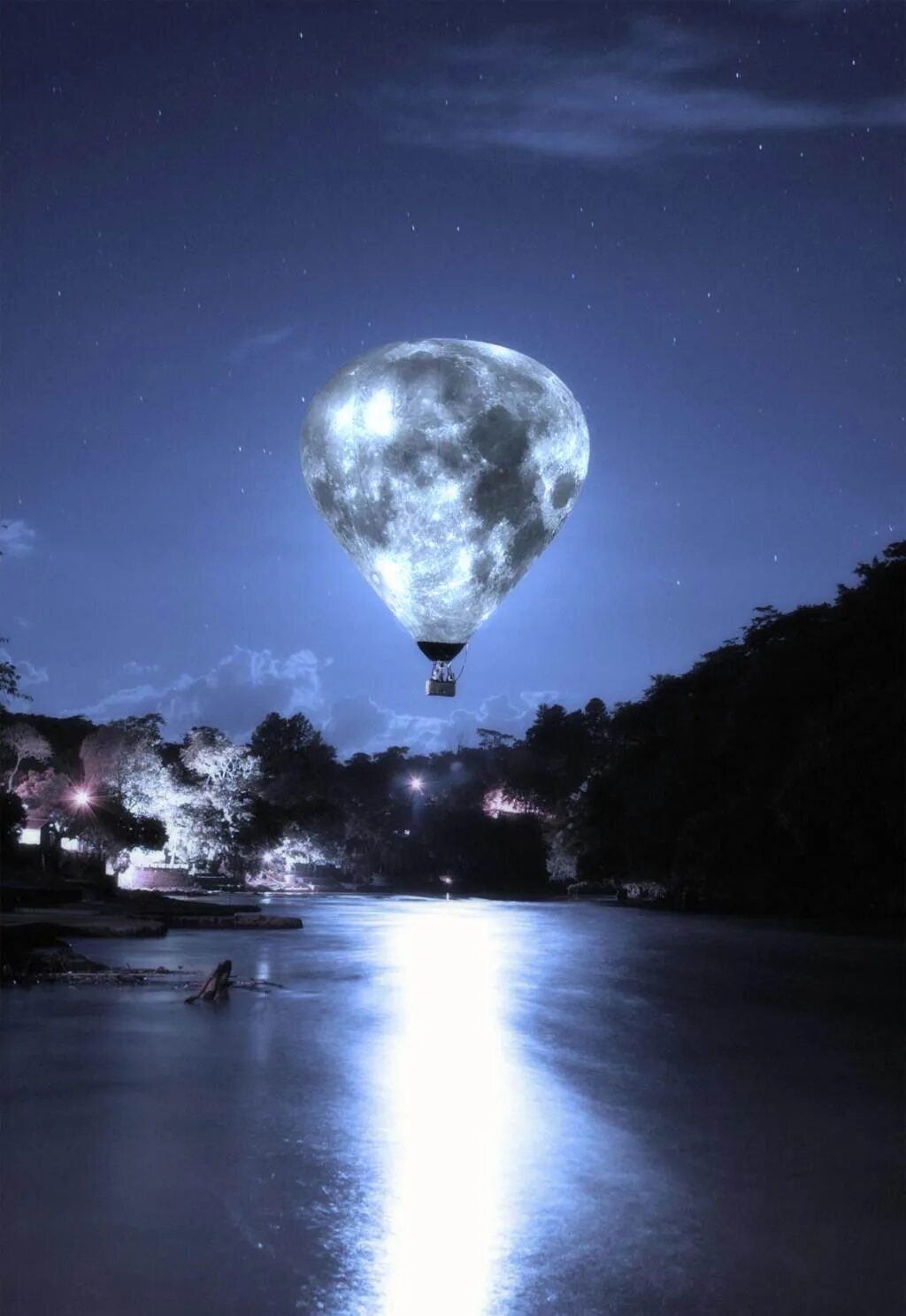 Луна воздушный шар. Воздушные шары в небе. Воздушный шар ночью. Шар в небе. Шары в ночном небе.