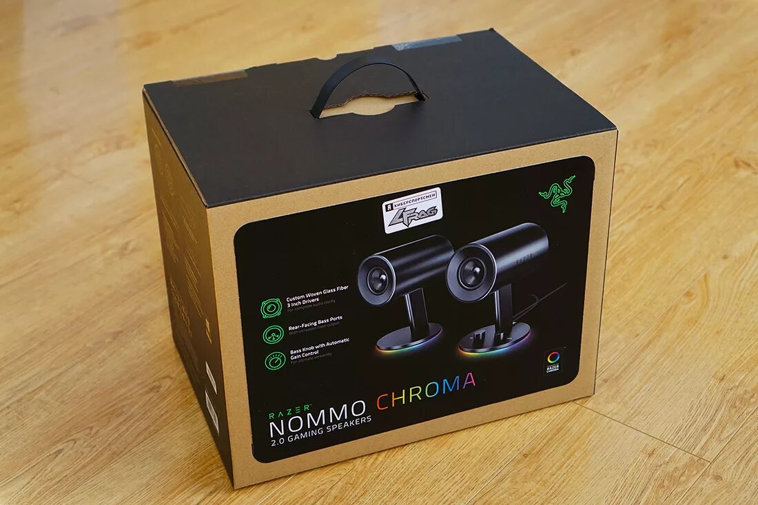 Xynth audio chroma. Акустика Razer Nommo Chroma. Рейзер сабвуфер. Razer Nommo White. Razer адаптер питания 19 в 1.6a для Razer Nommo Chroma.