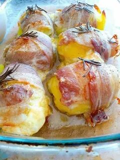 Картофель с беконом с соусом