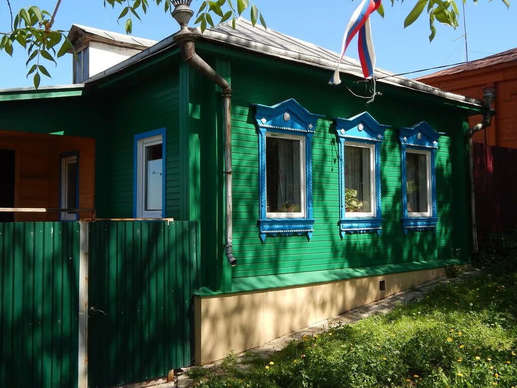 Зарайск площадь революции. Бахрушин зарайск. Интернет зарайск. За новую жизнь зарайская газета. Интернет зарайск.