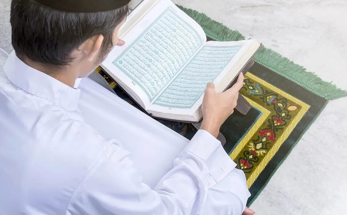 Чтение Корана. Изучение Корана. Читать коран в телефоне
