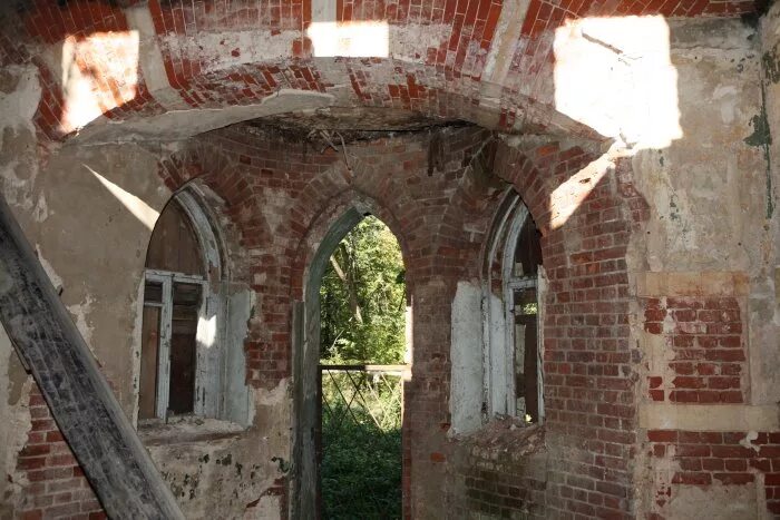 Под владимиром в поселке муромцево стоит егэ. Дворец храповицкого. село муромцево калужской области. реконструкция башни усадьба муромцевых. восстановленная усадьба &quot;муромцево&quot;.