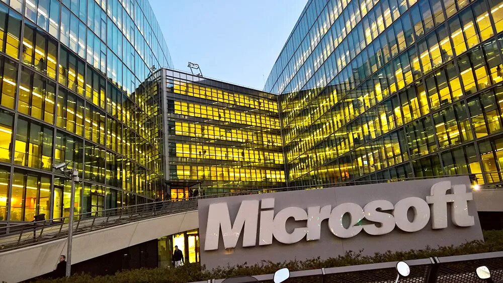 Главный офис в г. Штаб квартира Майкрософт. Microsoft штаб квартира в США. Главный офис Майкрософт в США. Штаб-квартира Майкрософт Сиэтл.