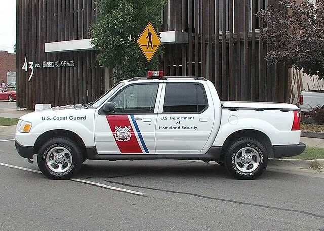 Сторож автомобиля. Coast Guard car. Homeland Security машина. Машина Department of Homeland Security. RENDOVER Guard автомобиль.