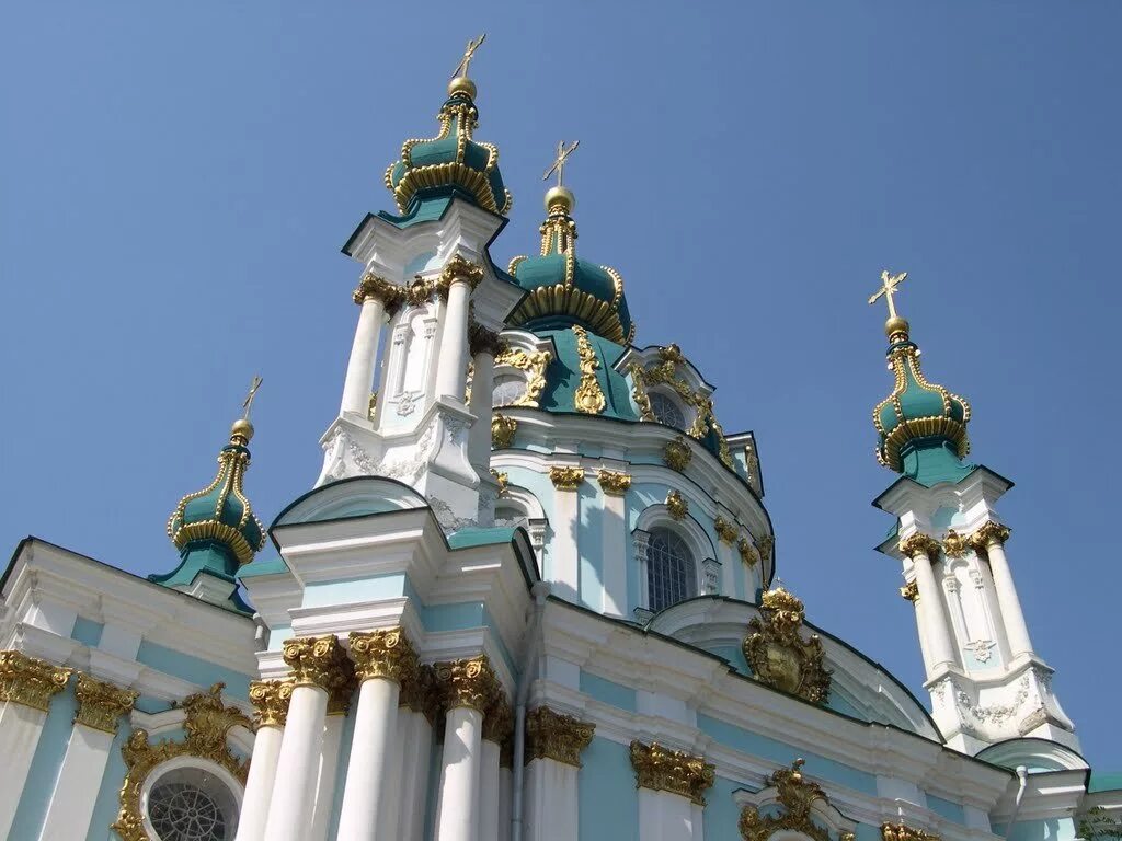 Свято андреевская церковь в киеве. Софийский собор киев андреевская церковь. Андреевская церковь в киеве 1748-1762. Церковь андрея первозванного в киеве. Собор святого андрея в киеве растрелли.