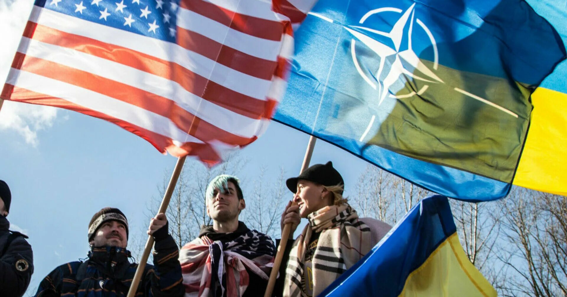 Нато украина против россии. Украина и США НАТО против Россия. Украина НАТО. Россия против Украины и НАТО. США Украина.