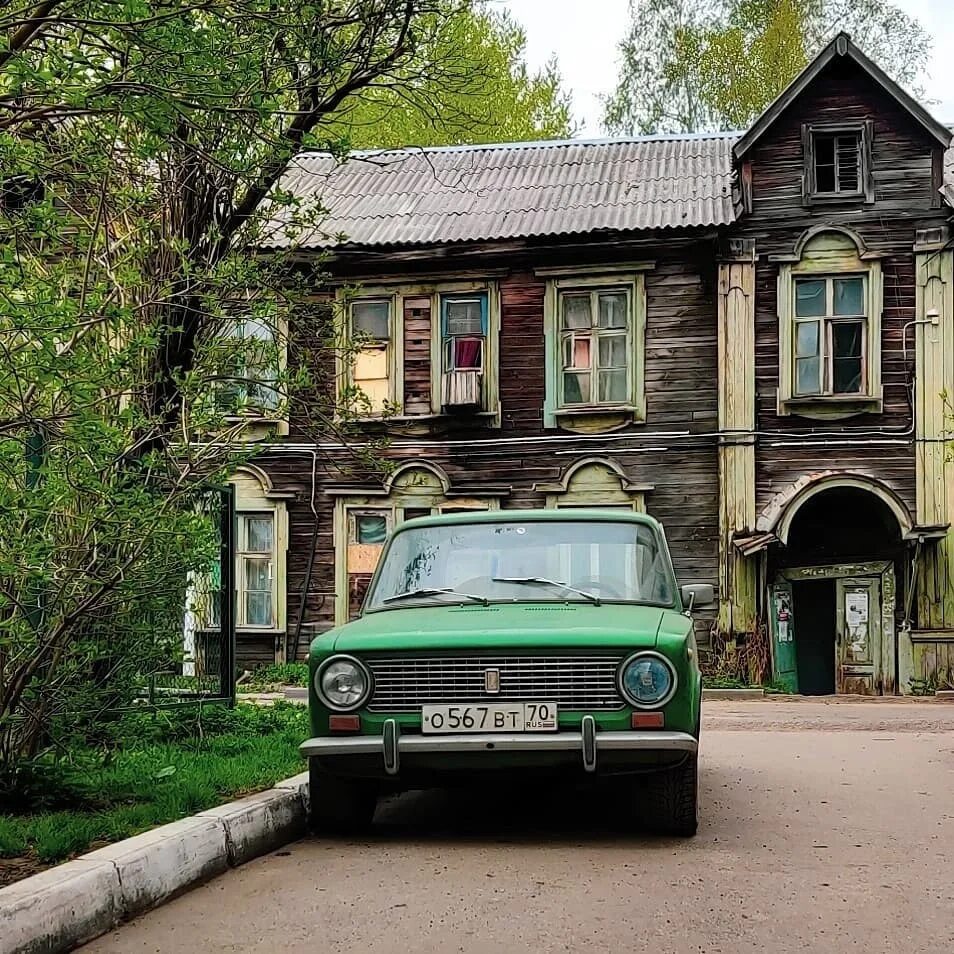 Старый томск фото. Старый Томск. Старинный Томск. Старый Томск в фотографиях. Томские дворы.