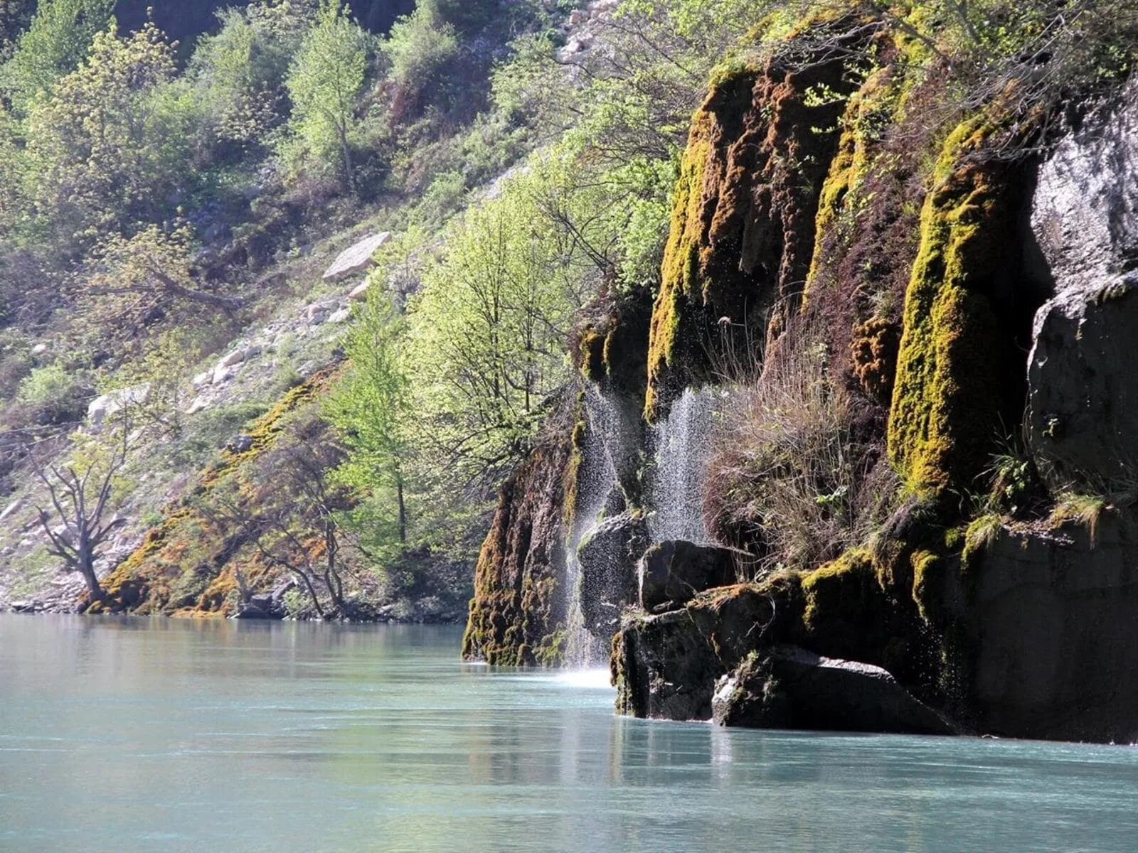 Сулакский каньон в Дагестане водопад. Зубутли водопад. Сулахский каньон в Дагестане. Водопад в Сулакском каньоне Дагестан. Каньон судакский
