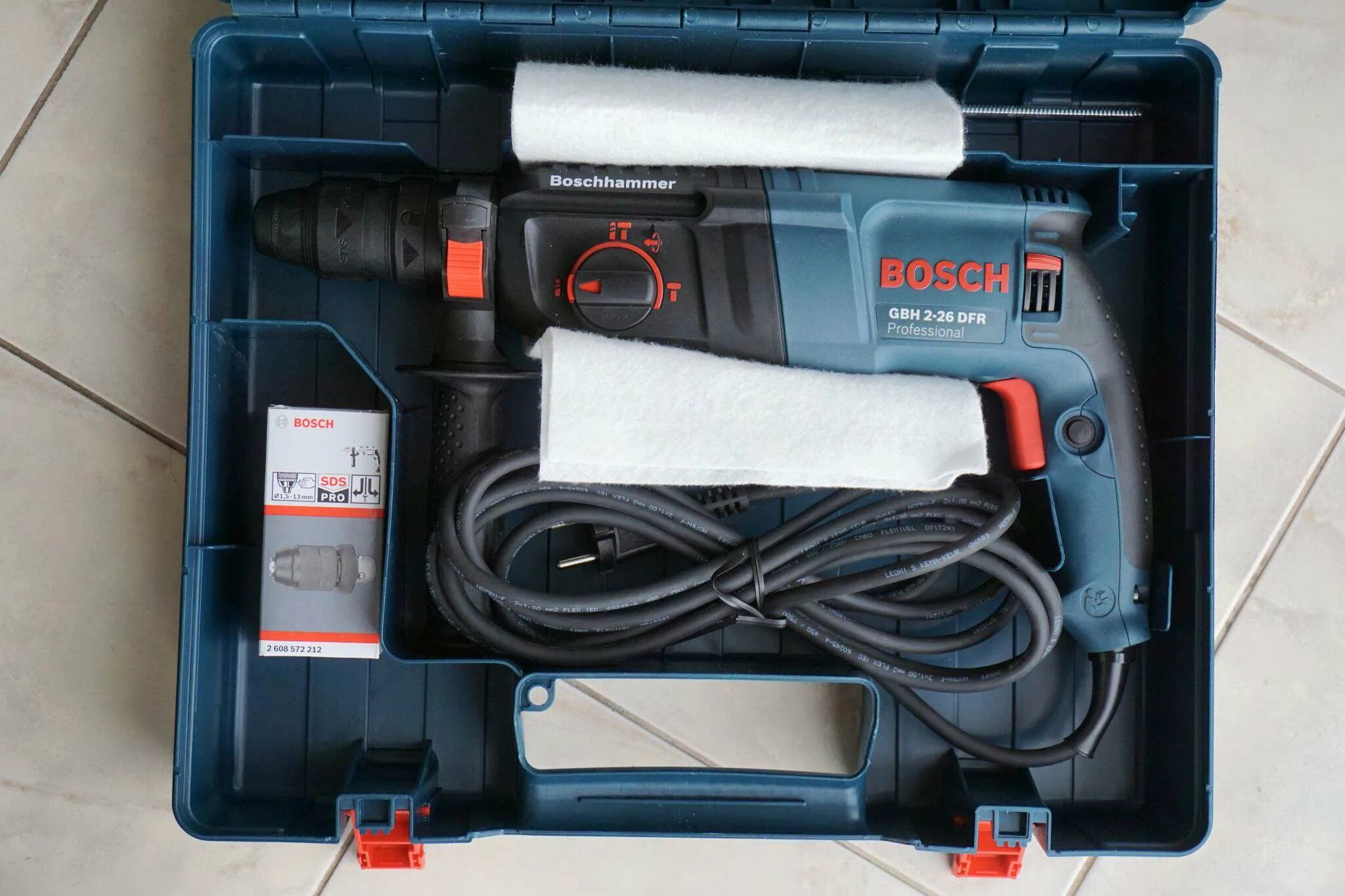 Перфоратор бош gbh 26. Перфоратор Bosch GBH 2-26 DFR. Перфоратор бош GBH 2-26 DFR. Перфоратор Bosch GBH 2-26 DFR 0.611.254.768. Перфоратор Bosch 2-26 DFR 0.611254.768.