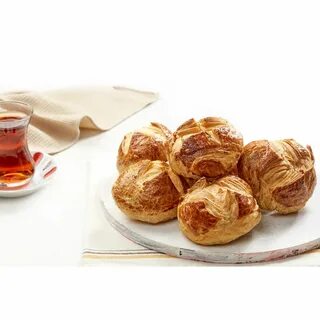 İçerisinde herhangi bir dolgu olmayan bu sade poğaça, hafif tuzlu ve kıtır ...