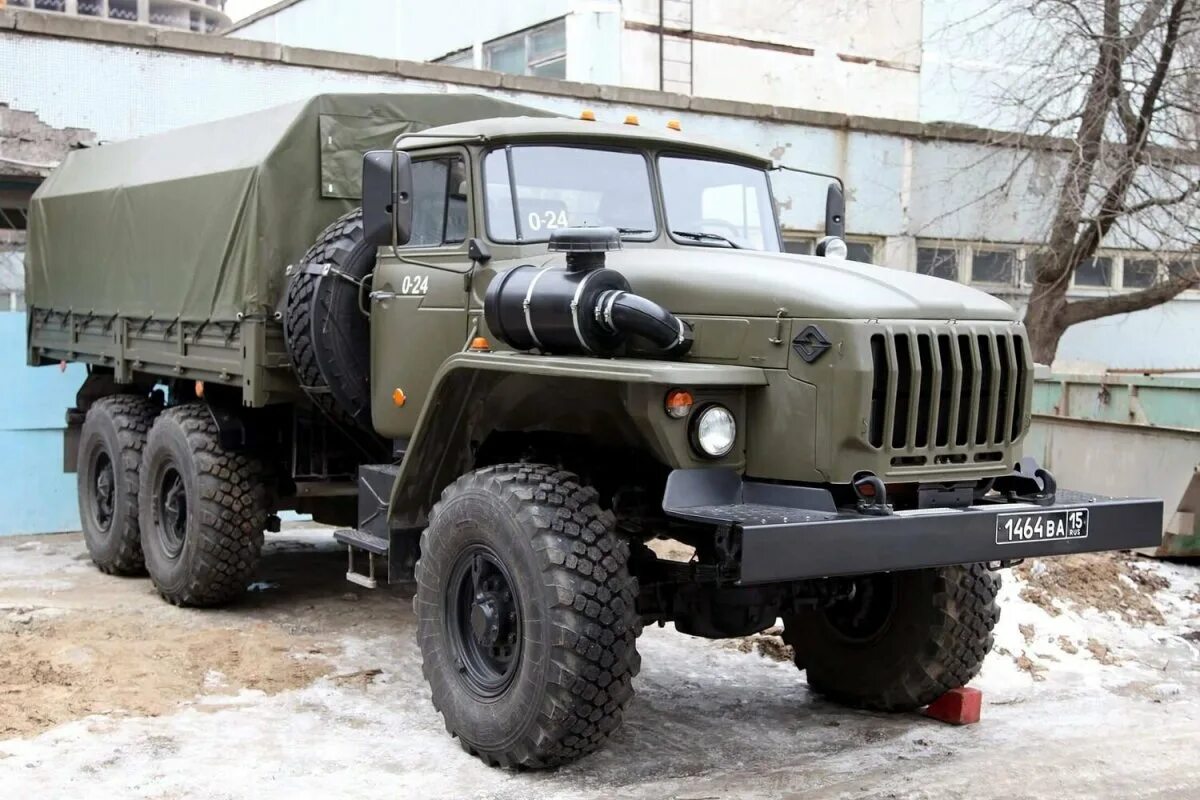 Урал 4320 старого образца. Урал 4320. урал 4320 военный. автомобиль урал урал 4320. урал-4320 грузовой.