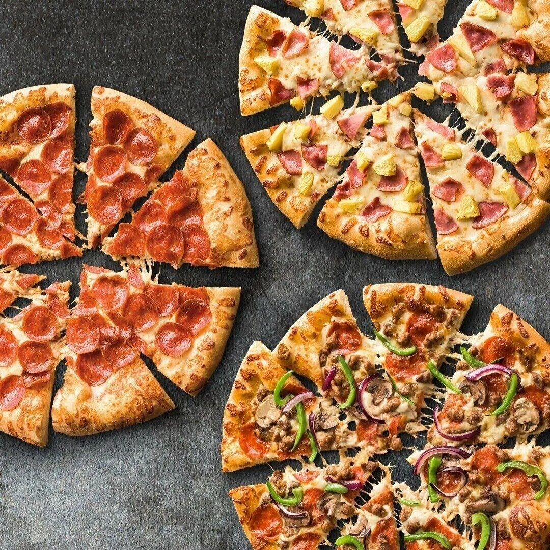 "Пицца". Три пиццы. Много пиццы. 3 Пиццы за 999.