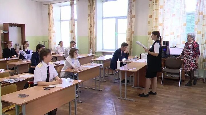 Егэ тверь. 20 апреля какой экзамен. 20 апреля какой экзамен. Ученик на экзамене. Егэ 2023.