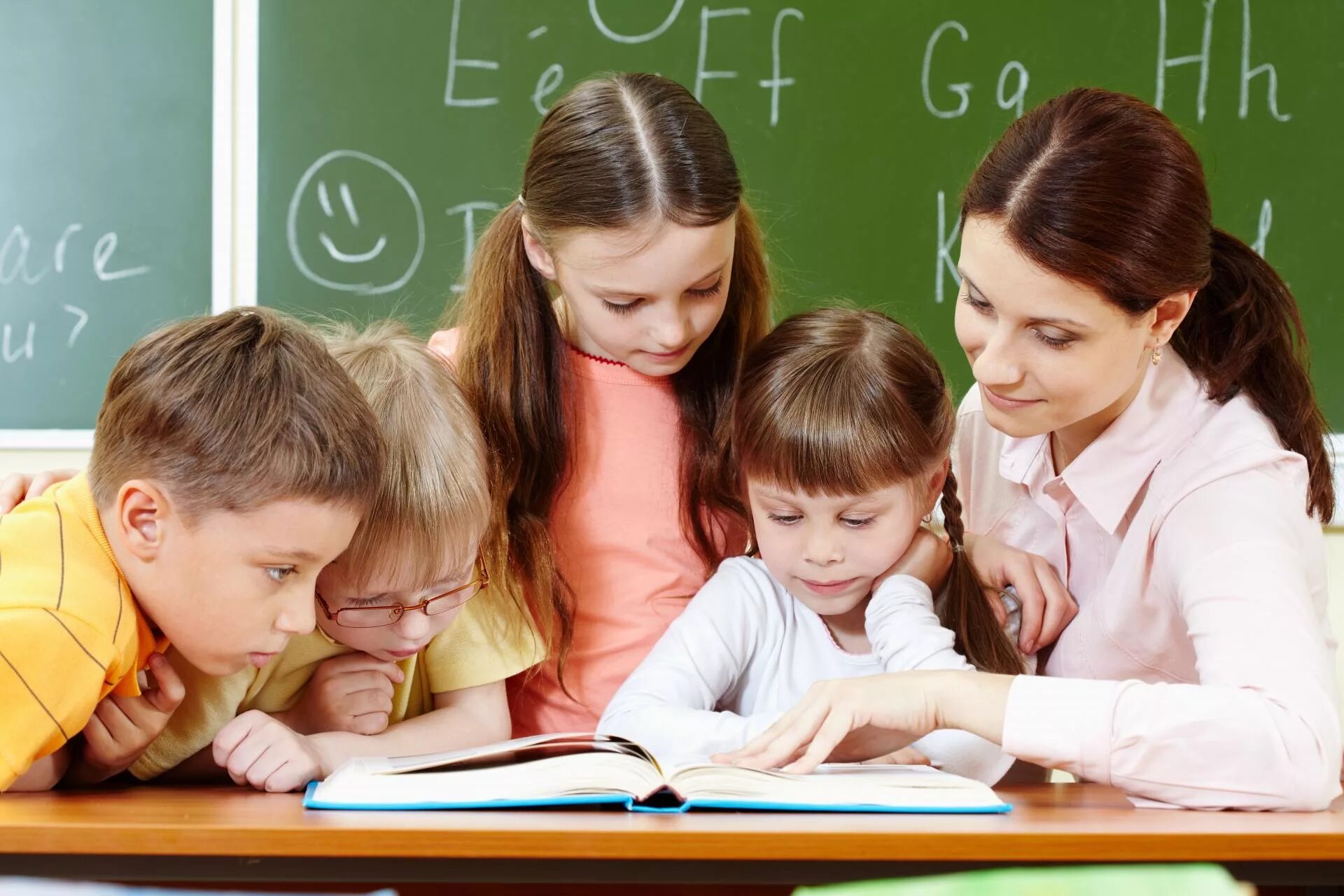I learn english at school