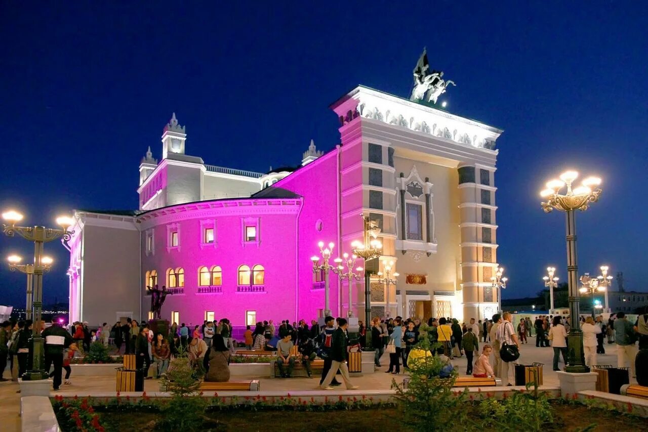 Тэтка улан удэ. Столица бурятии улан-удэ. улан-удэ центр города. улан-удэ-столица бурятии. достопримечательности. улан-удэ фото города.