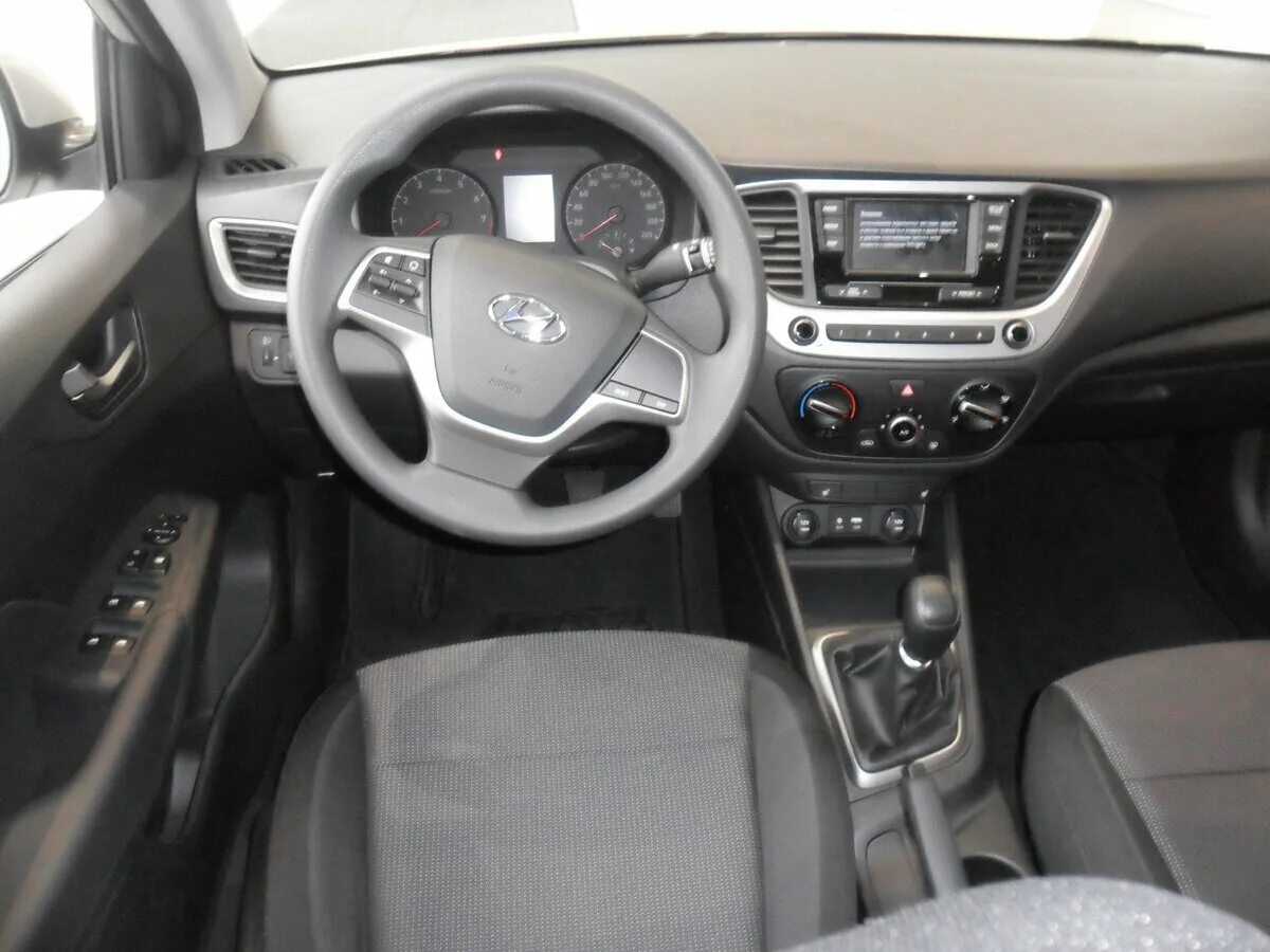 Hyundai Solaris Active Plus 1.6. Хендай Солярис Актив плюс 2021. Хендай Солярис Актив плюс 2022. Хендай Солярис 1.6 механика 2019. Солярис комплектация актив