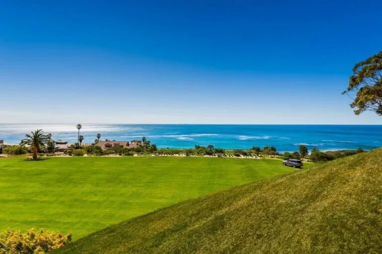 Bing cc. Malibu CA. Малибу город в США. Малибу пляж Америка. Malibu California.