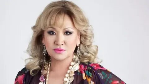 Мен оның аузына ол тұншығып қалғанша ұрдым.